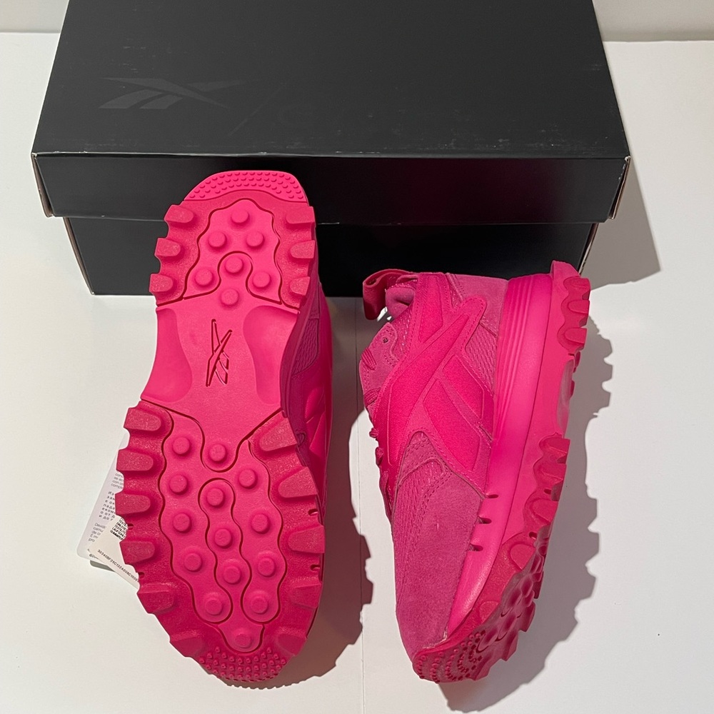 Reebok Cardi B sneakers NIB - Picture 3 of 7